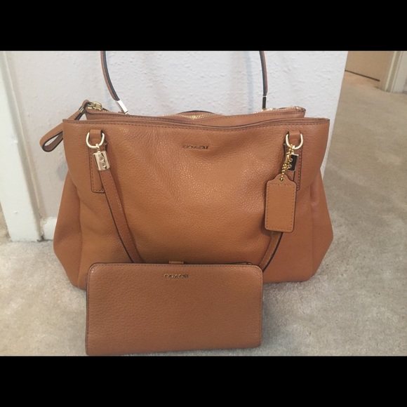 Coach Handbags - Coach purse & matching wallet